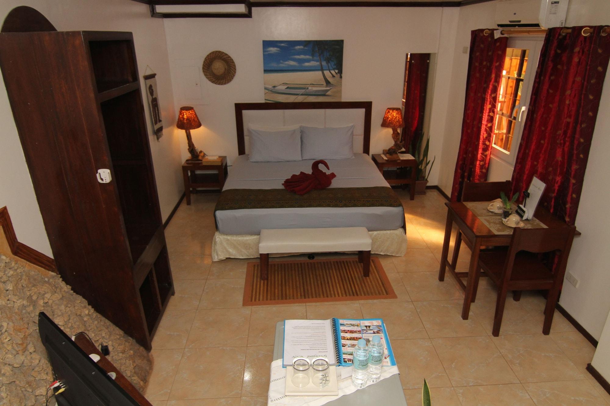 Greenyard Inn Manoc-Manoc Bagian luar foto