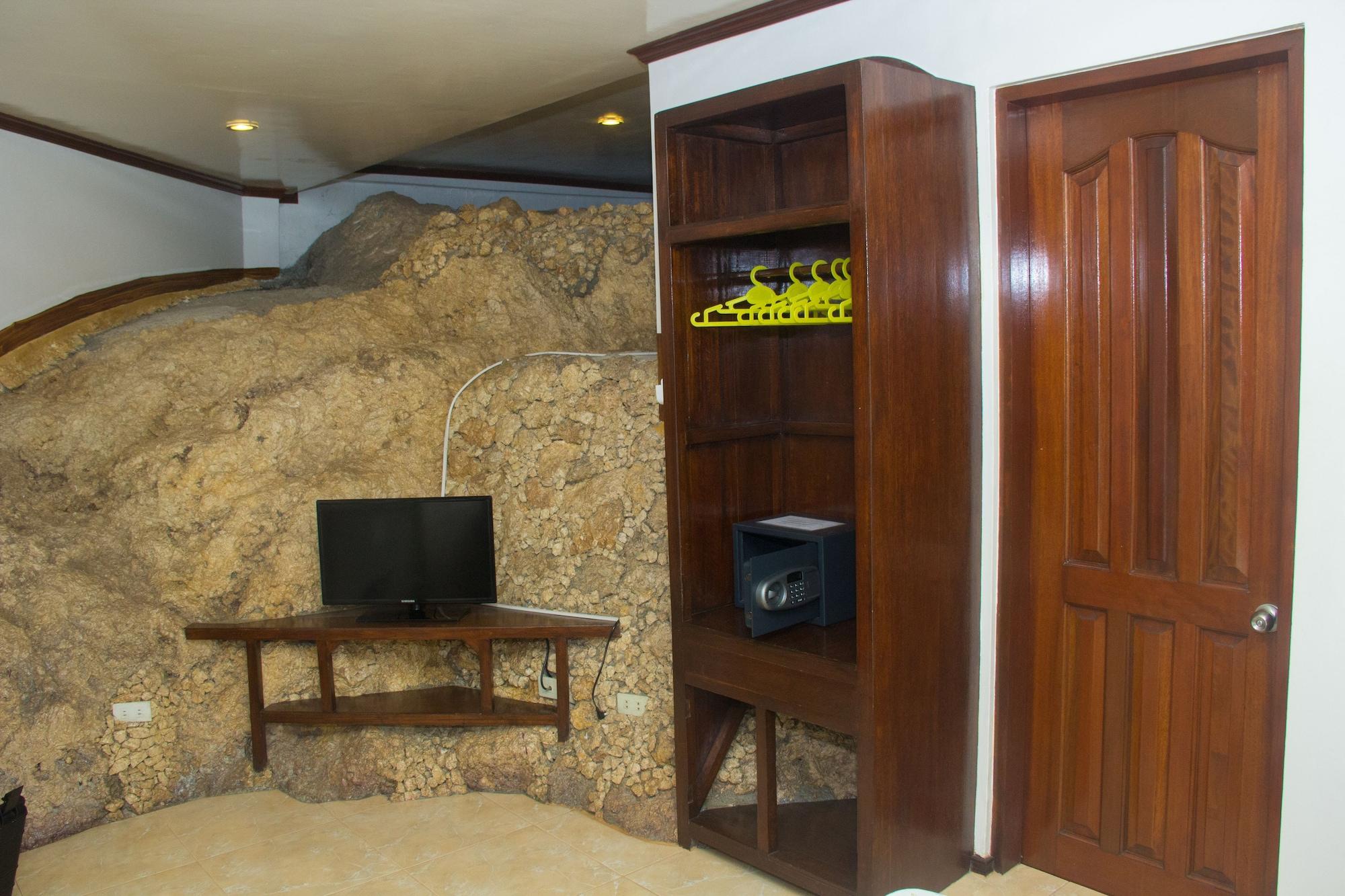 Greenyard Inn Manoc-Manoc Bagian luar foto