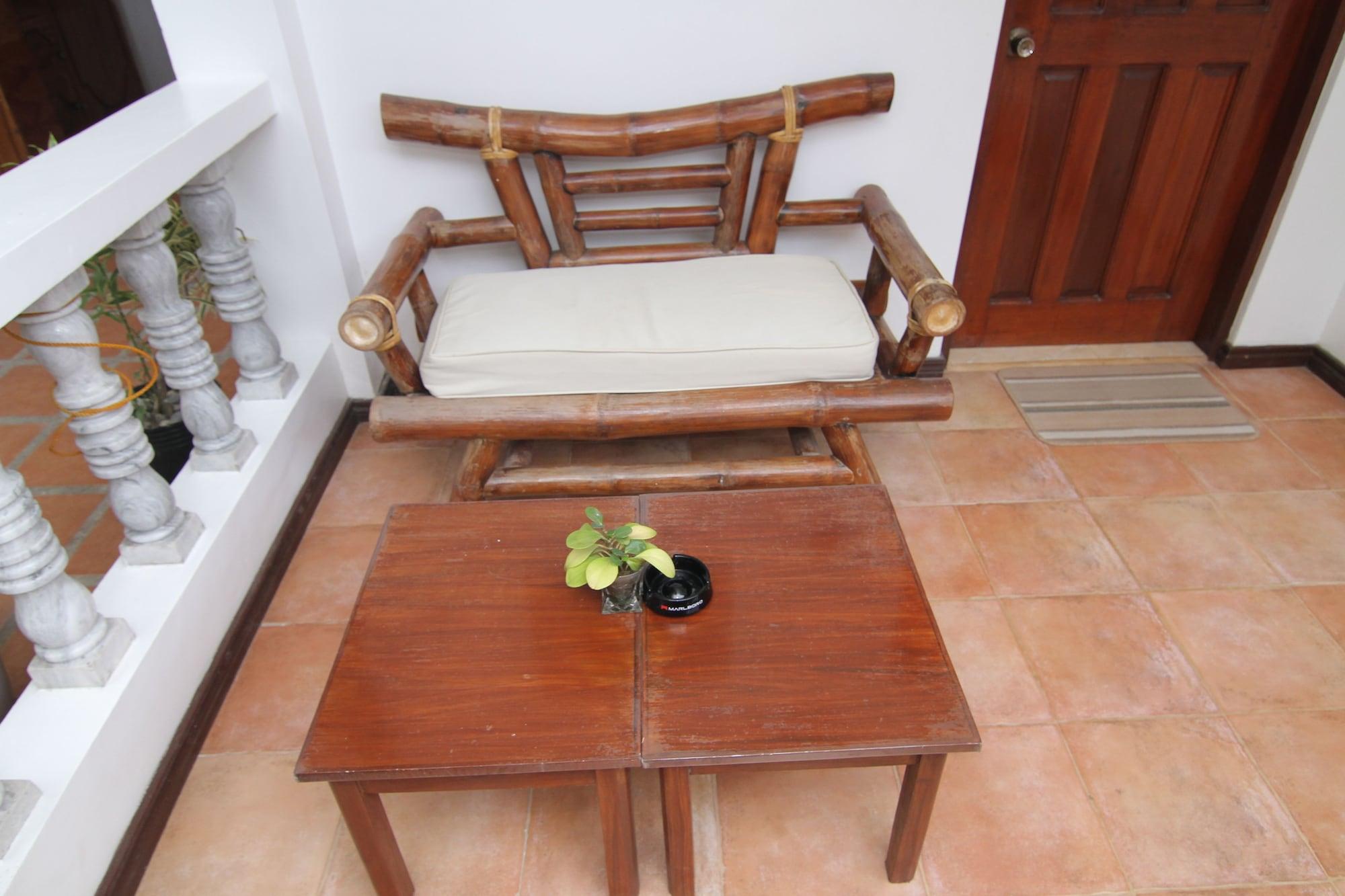 Greenyard Inn Manoc-Manoc Bagian luar foto