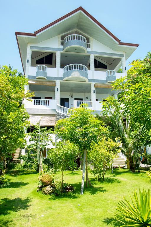 Greenyard Inn Manoc-Manoc Bagian luar foto