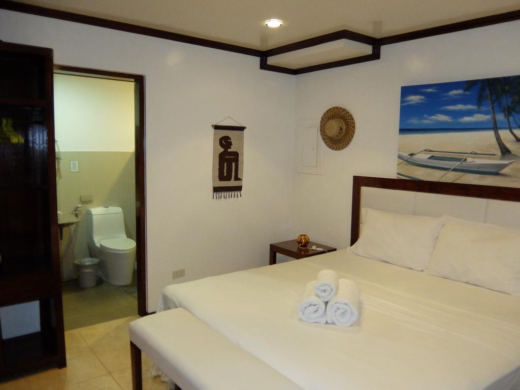 Greenyard Inn Manoc-Manoc Bagian luar foto